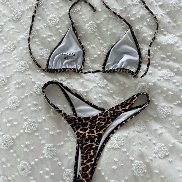 Loleia Leopard Print Set - Picture 4 of 5